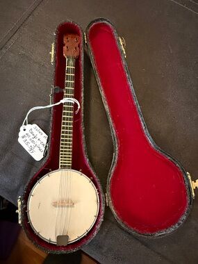 Vintage Red Velvet-Lined Banjo Case with Banjo